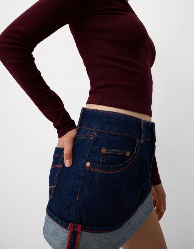 2-pack of long sleeve V-neck T-shirts