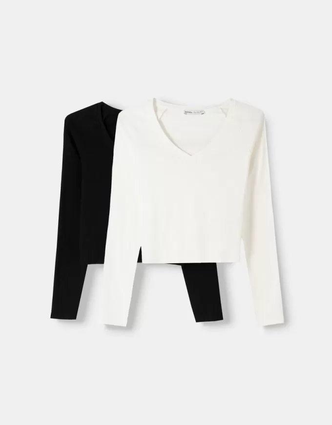 2-pack of long sleeve V-neck T-shirts