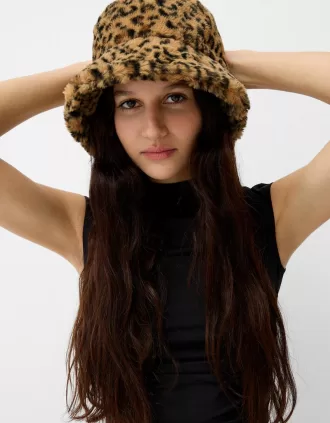 Animal print faux fur bucket hat