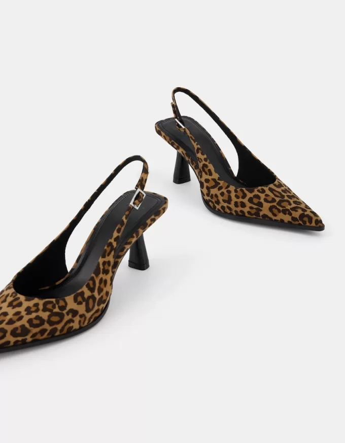 Animal print kitten-heel shoes Animal print kitten-heel shoes