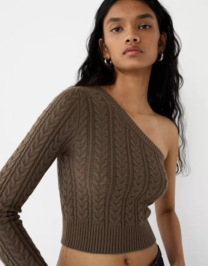 Asymmetric cable-knit sweater Asymmetric cable-knit sweater