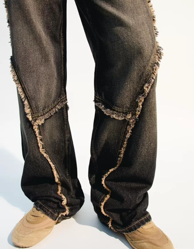Baggy jeans with fringing Baggy jeans with fringing