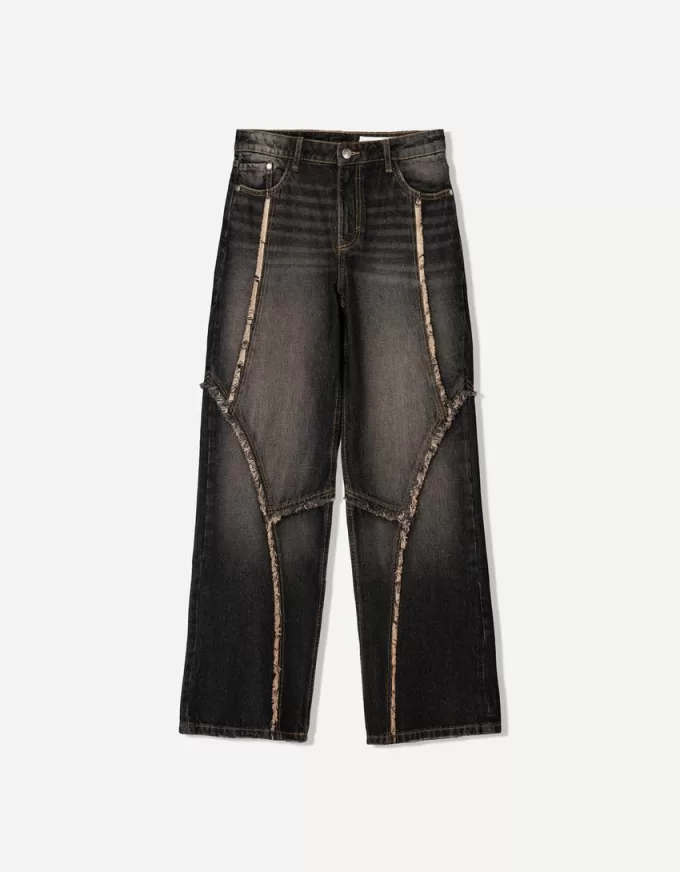 Baggy jeans with fringing Baggy jeans with fringing
