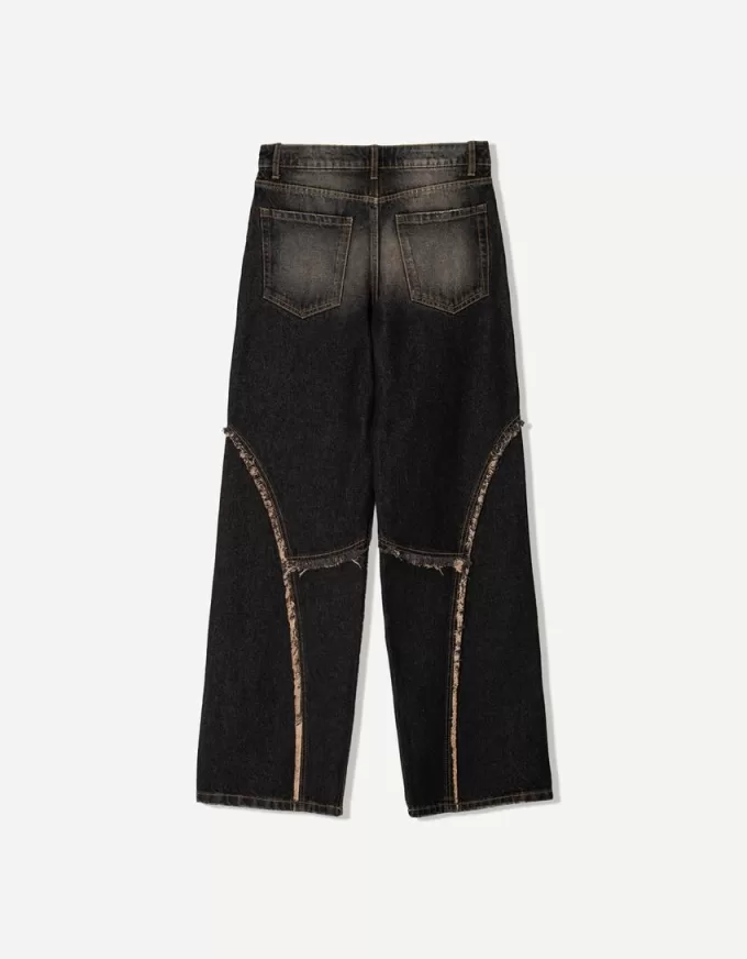 Baggy jeans with fringing Baggy jeans with fringing