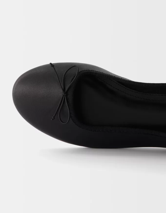 Ballerinas with bow detail Ballerinas with bow detail