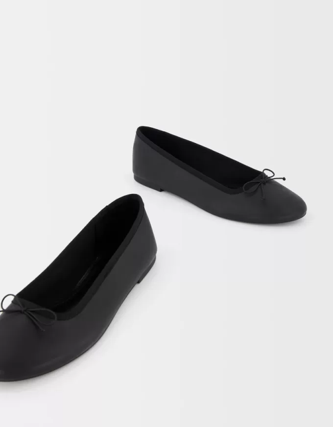 Ballerinas with bow detail Ballerinas with bow detail