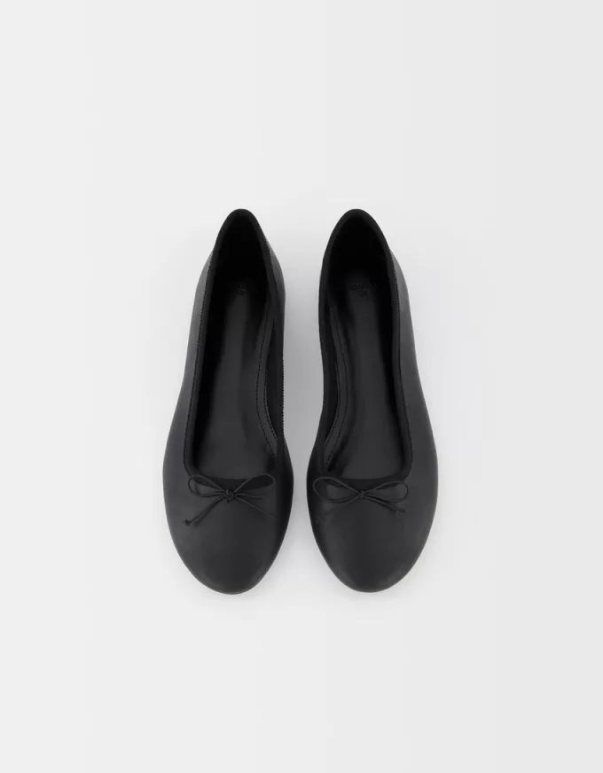 Ballerinas with bow detail Ballerinas with bow detail