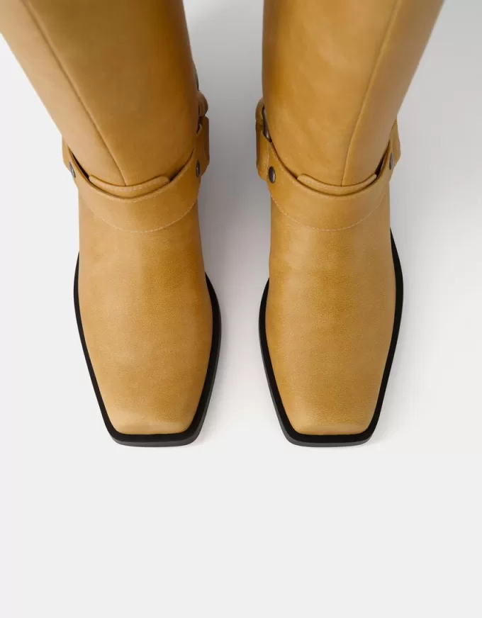 Biker boots with square toe Biker boots with square toe