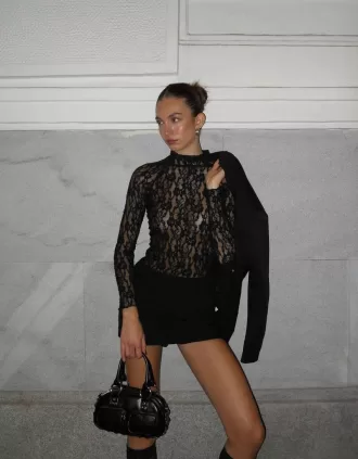 Blonde lace high neck long sleeve T-shirt