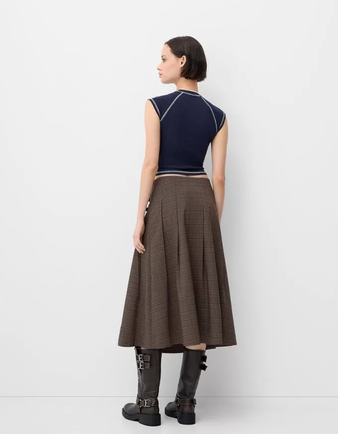 Box pleat midi skirt with a belt detail Box pleat midi skirt with a belt detail