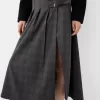 Box pleat midi skirt with a belt detail Box pleat midi skirt with a belt detail
