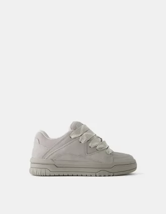 Chunky skater sneakers