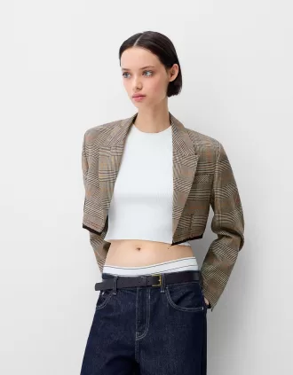 Cropped blazer with frayed hem