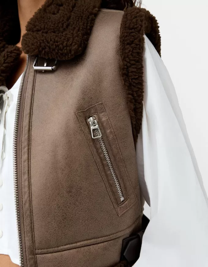 Double-faced vest Double-faced vest