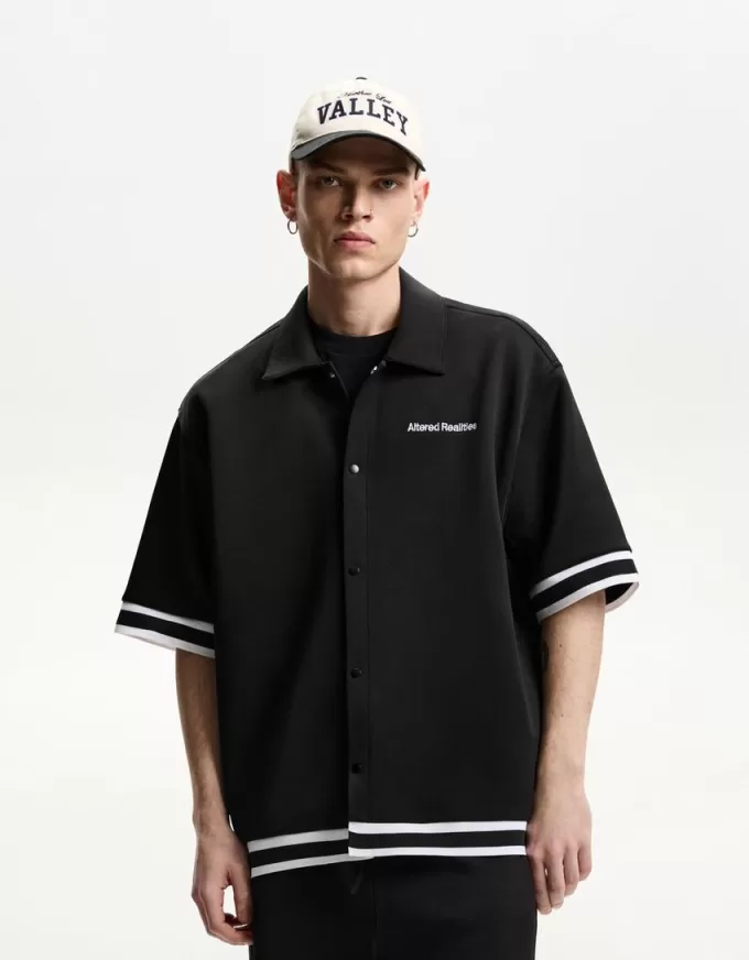 Embroidered short sleeve boxy fit shirt Embroidered short sleeve boxy fit shirt