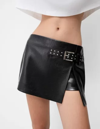 Faux leather mini skirt