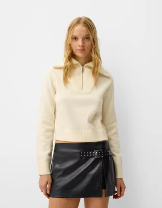 Faux leather mini skirt