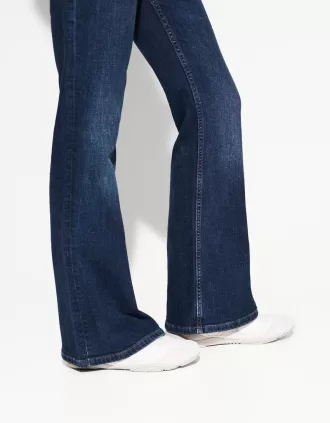 Flared jeans