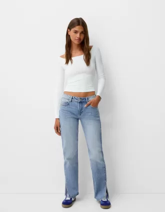 Flared split-hem jeans