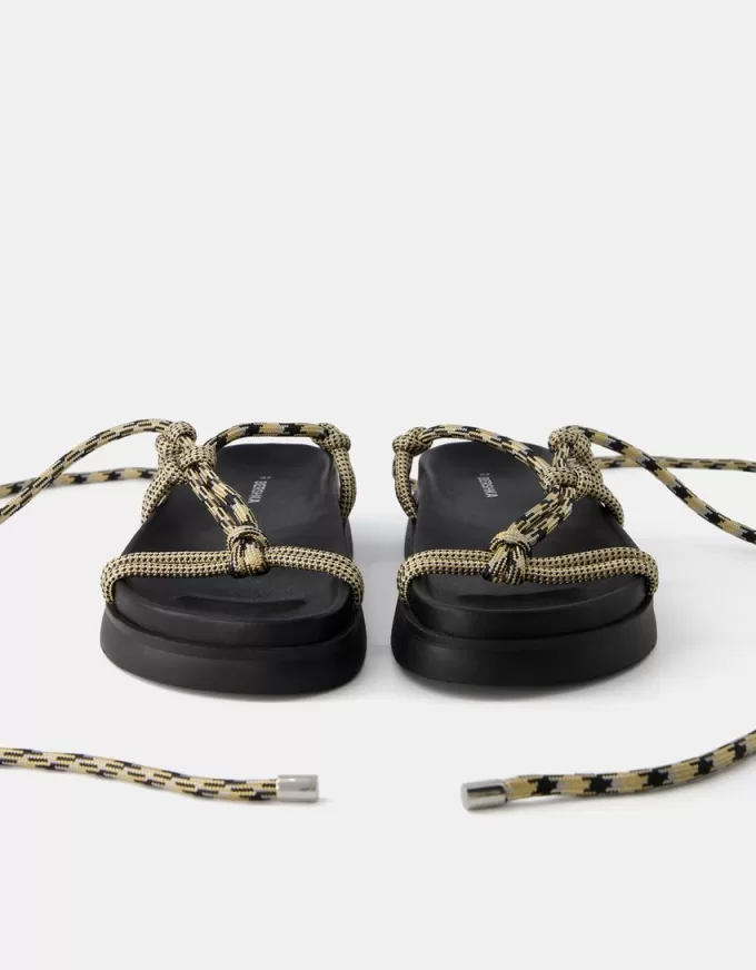 Flat rope sandals