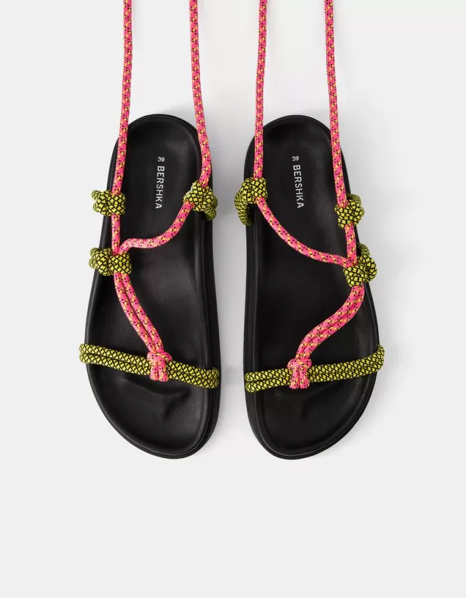 Flat rope sandals