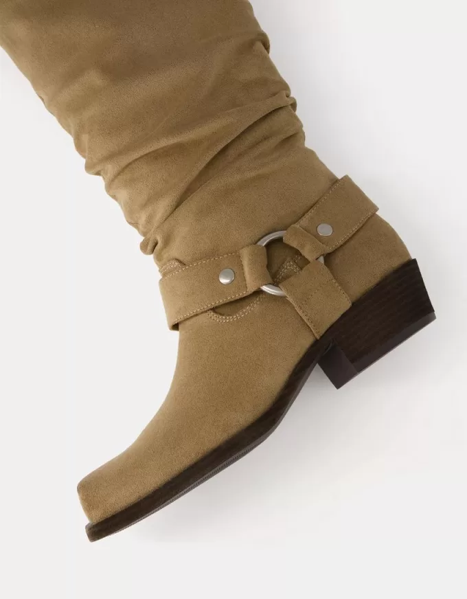 Flat slouchy biker boots