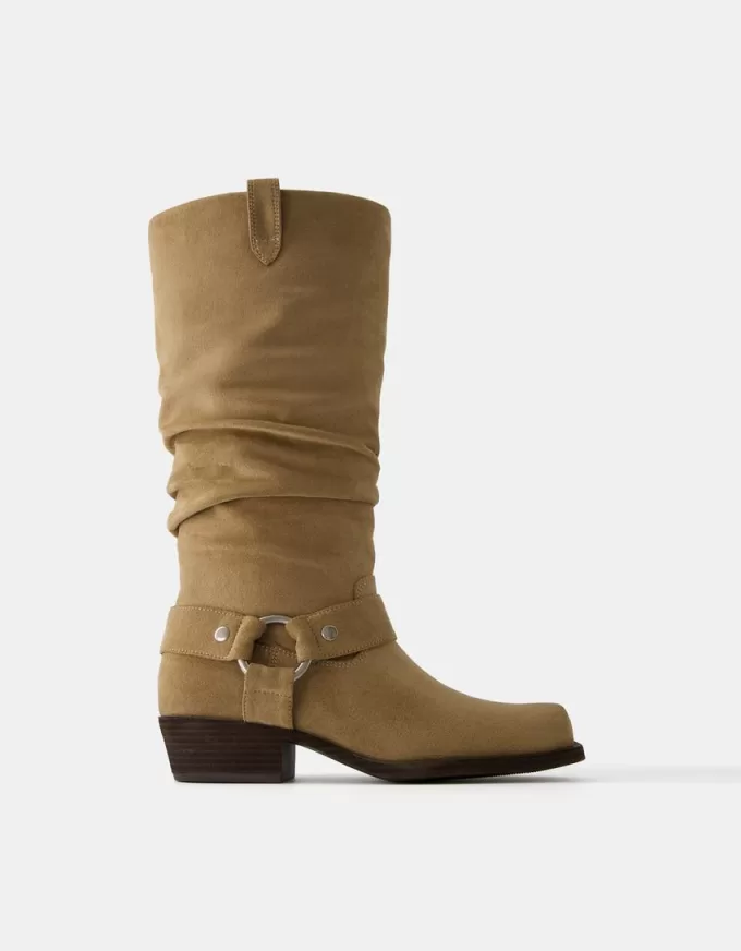 Flat slouchy biker boots