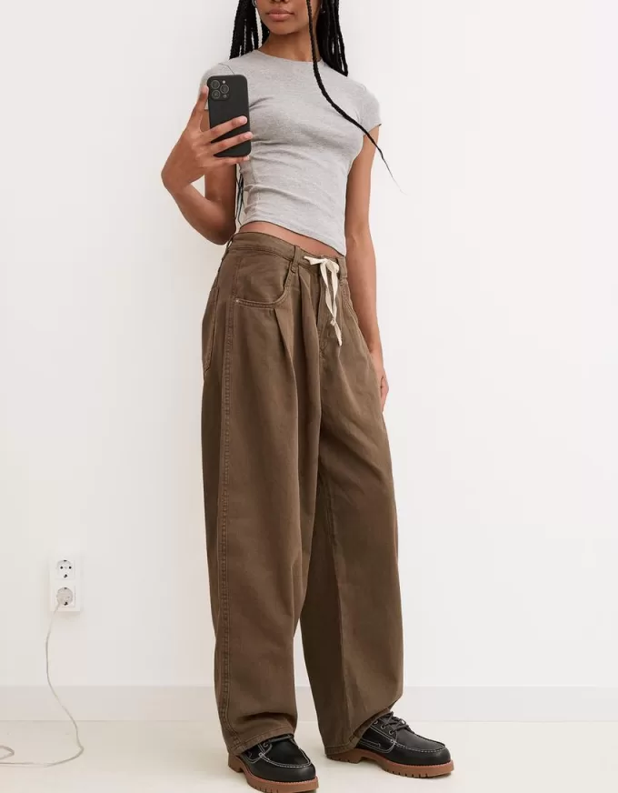 Flowing pants with darts Flowing pants with darts