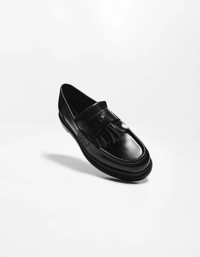 Fringed loafers with tassels Fringed loafers with tassels