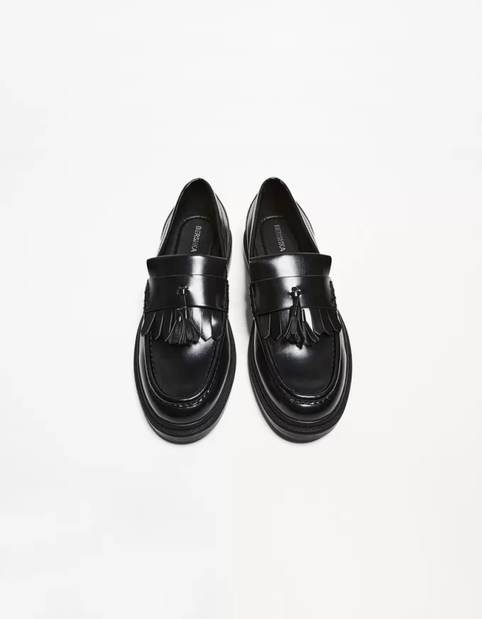 Fringed loafers with tassels Fringed loafers with tassels