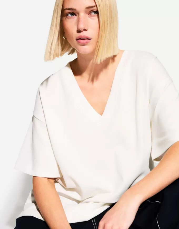 Heavy cotton V-neck short sleeve T-shirt Heavy cotton V-neck short sleeve T-shirt