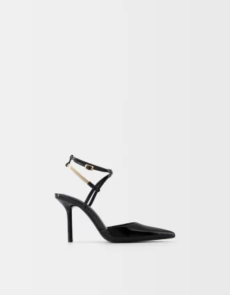 High-heel shoes with chain detail