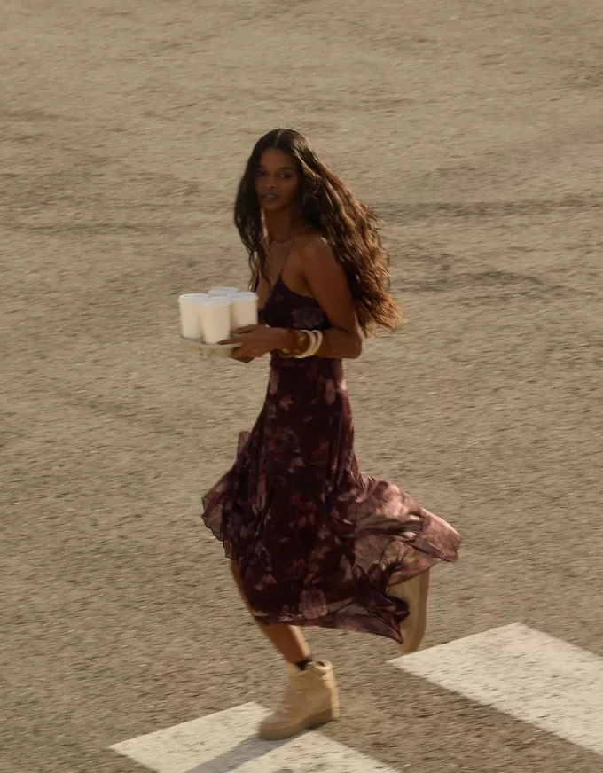 High-top sneakers with inner wedge High-top sneakers with inner wedge