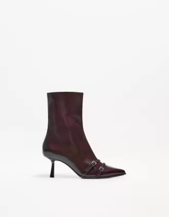 Kitten-heel ankle boots with buckles