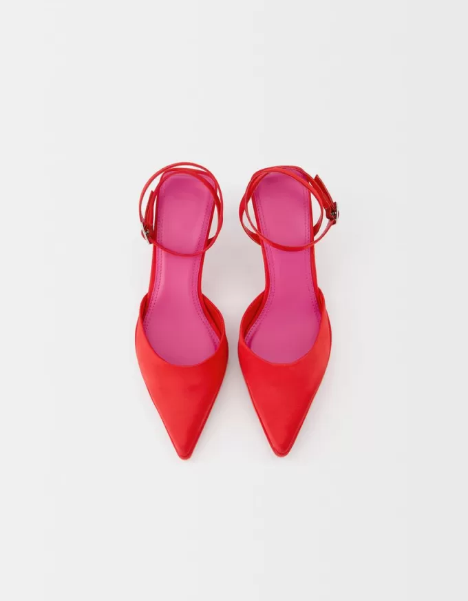 Kitten-heel sandals with ankle strap Kitten-heel sandals with ankle strap