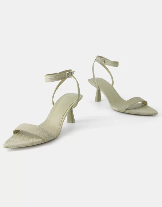 Kitten-heel sandals with pointed toe Kitten-heel sandals with pointed toe