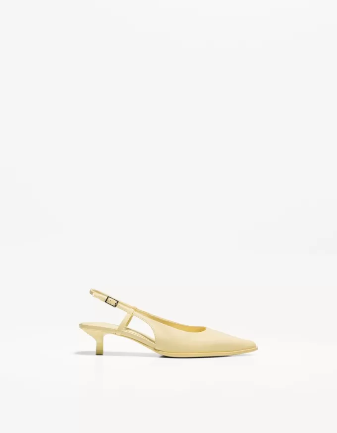 Kitten-heel shoes Kitten-heel shoes