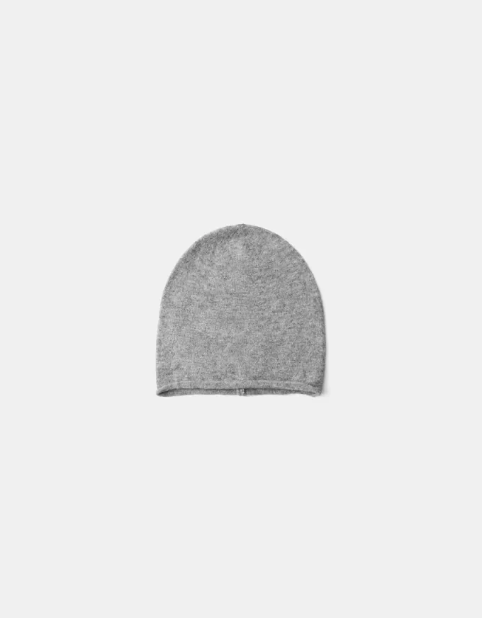 Knitted beanie