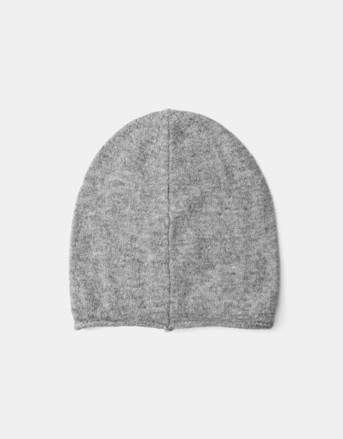 Knitted beanie