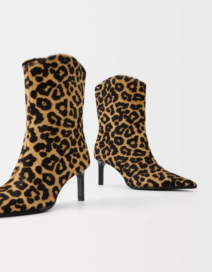 Leopard print LEATHER ankle boots Leopard print LEATHER ankle boots