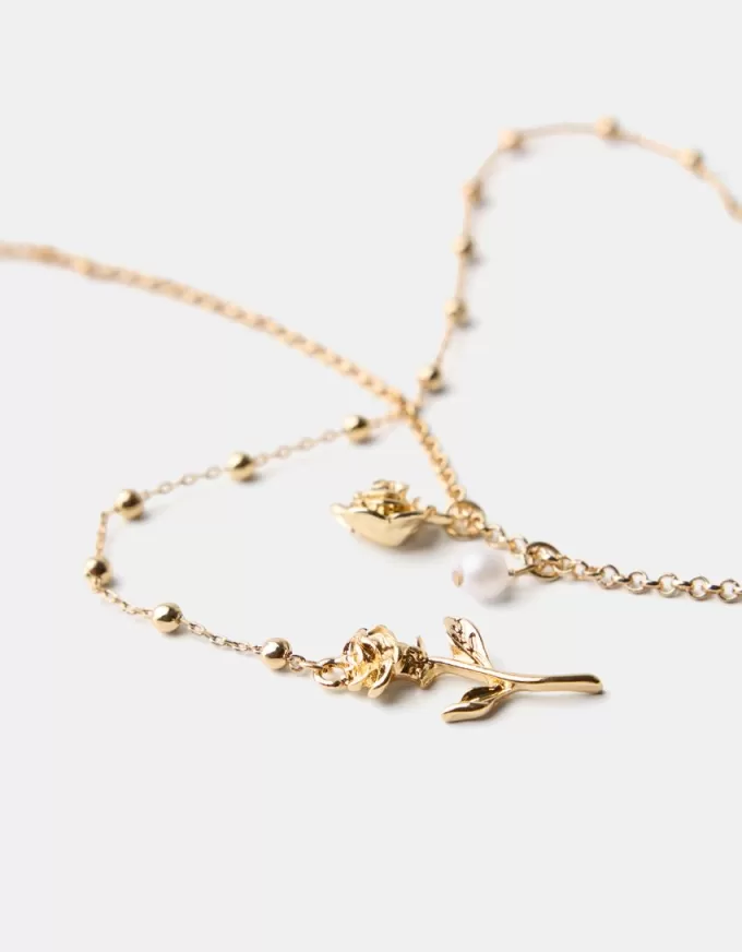 Long rose necklace Long rose necklace