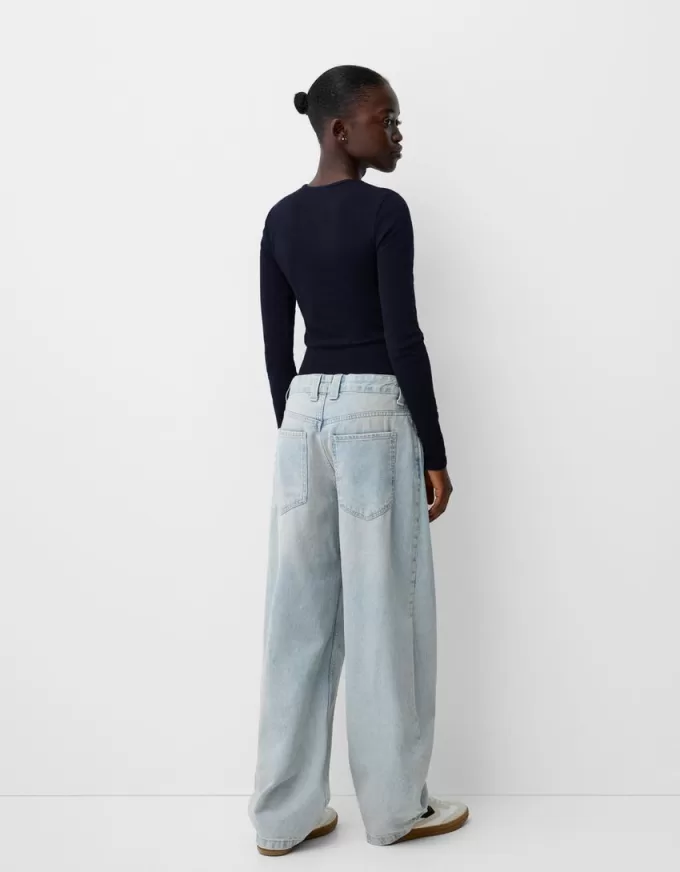 Long sleeve T-shirt Long sleeve T-shirt