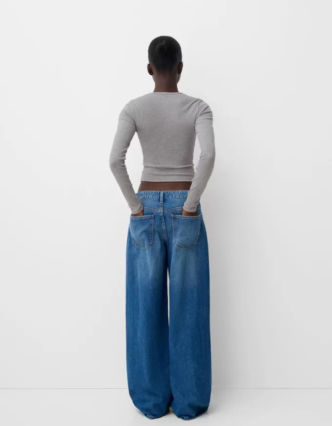 Long sleeve T-shirt Long sleeve T-shirt