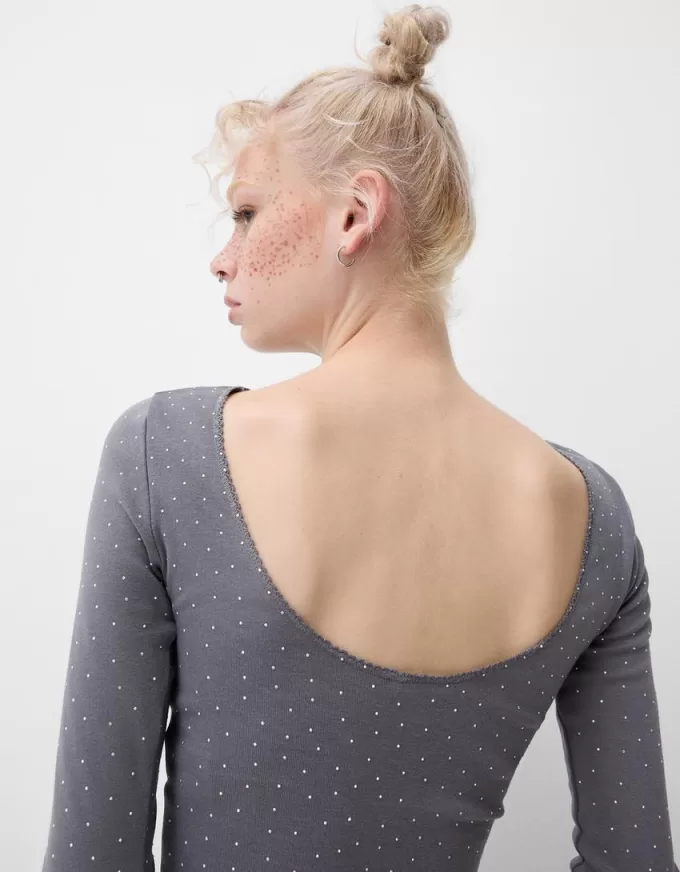 Long sleeve T-shirt with all-over rhinestones Long sleeve T-shirt with all-over rhinestones