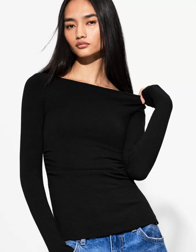 Long sleeve T-shirt with gathered detail Long sleeve T-shirt with gathered detail