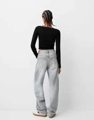 Long sleeve T-shirt with gathered sides