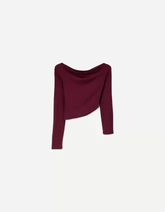 Long sleeve asymmetric T-shirt