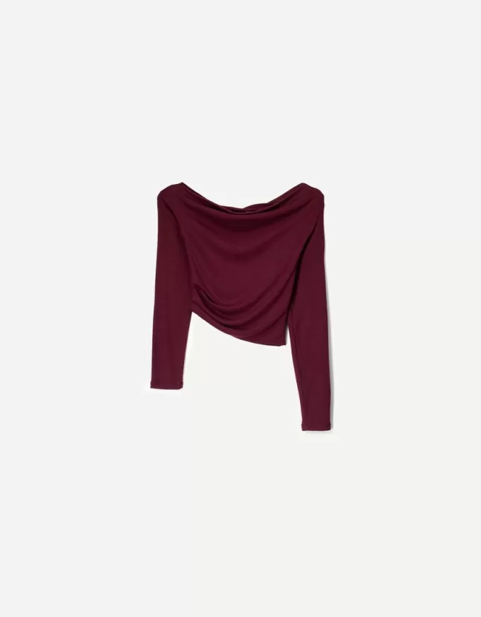 Long sleeve asymmetric T-shirt Long sleeve asymmetric T-shirt