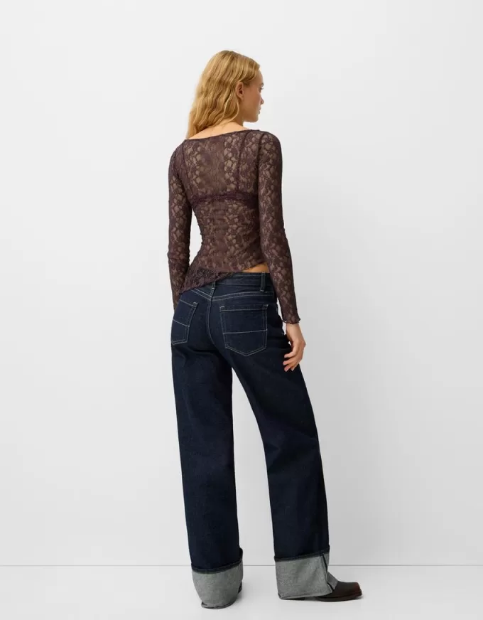 Long sleeve blonde lace top Long sleeve blonde lace top