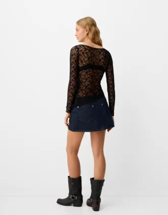 Long sleeve blonde lace top